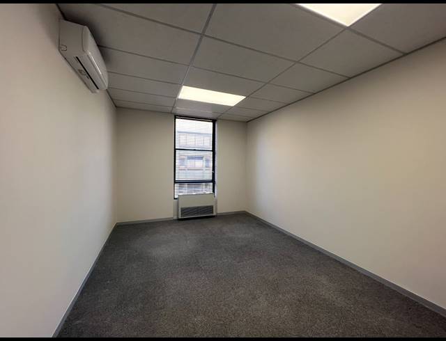 2,000M² OFFICE TO LET IN ROSEBANK